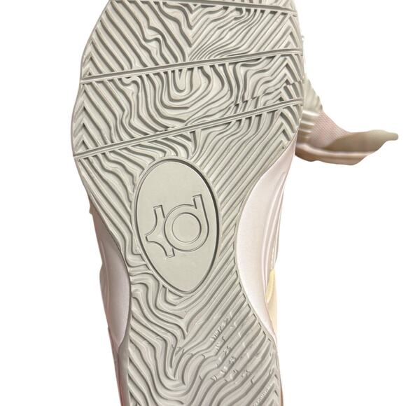 Nike Kevin Durant KD 6 Aunt Pearls Signed Size 6Y - Picture 8 of 8